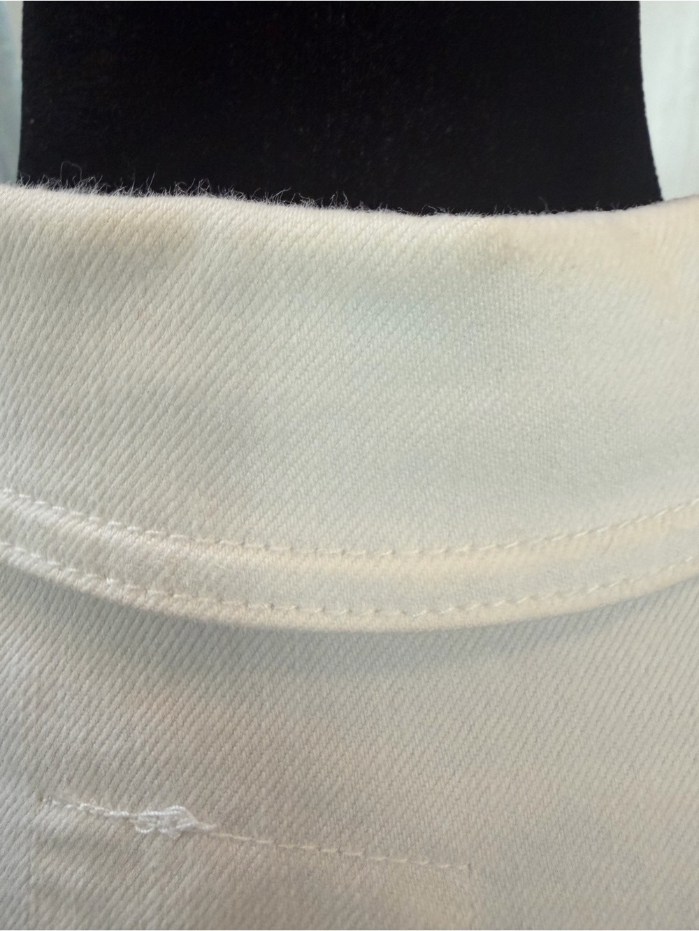 Old Navy Ladies White Denim Jacket - Button Front Size Med pockets EUC - Picture 7 of 15